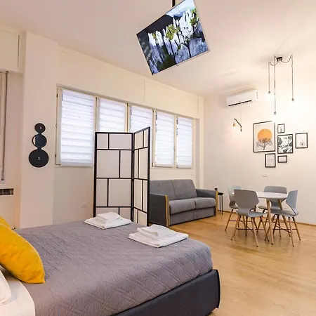 Aemilia Apartment *