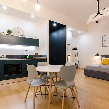 Aemilia Apartment *